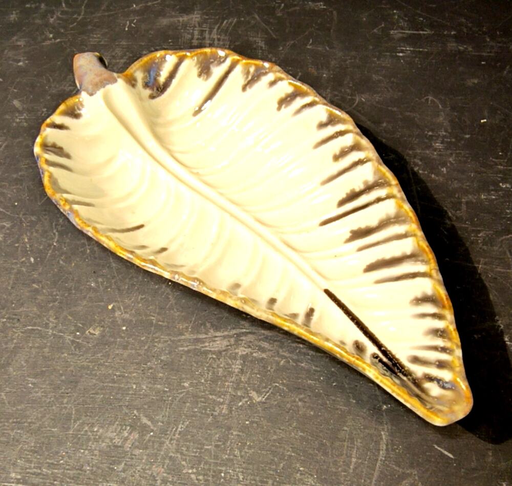 2047. Ceramic Leaf Shaped Trinket Jewelry Dish 6 Inches Ivory and Brown Glaze